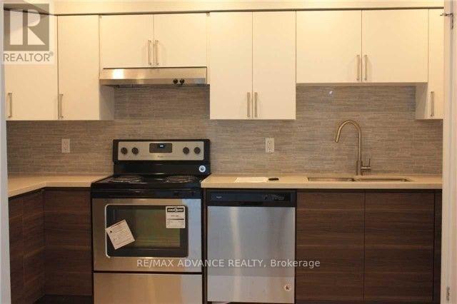 3229 - 33 Harbour Square, Toronto, Ontario  M5J 2G2 - Photo 3 - C12604738