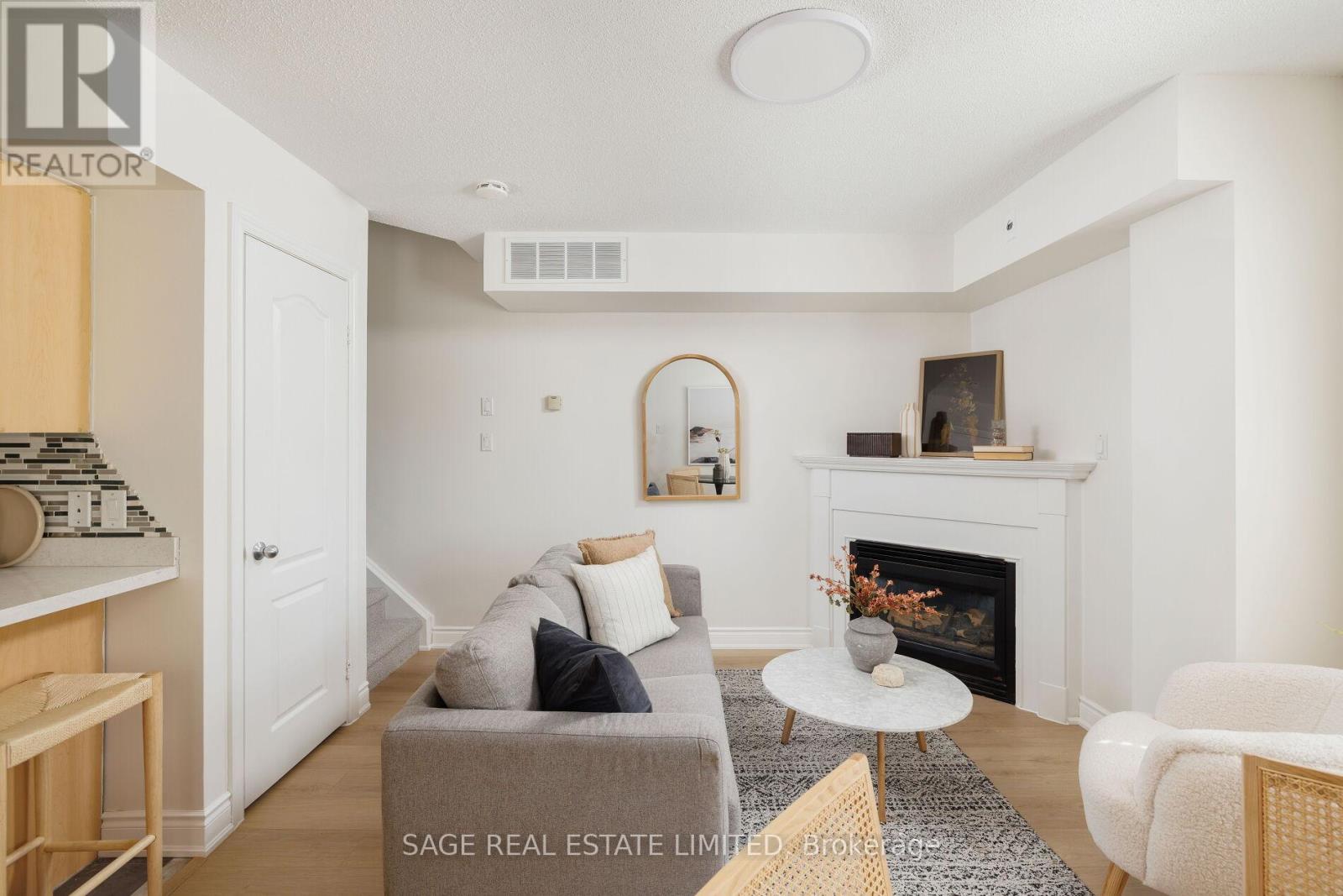 811 - 12 Sudbury Street, Toronto, Ontario  M6J 3W7 - Photo 8 - C12604816