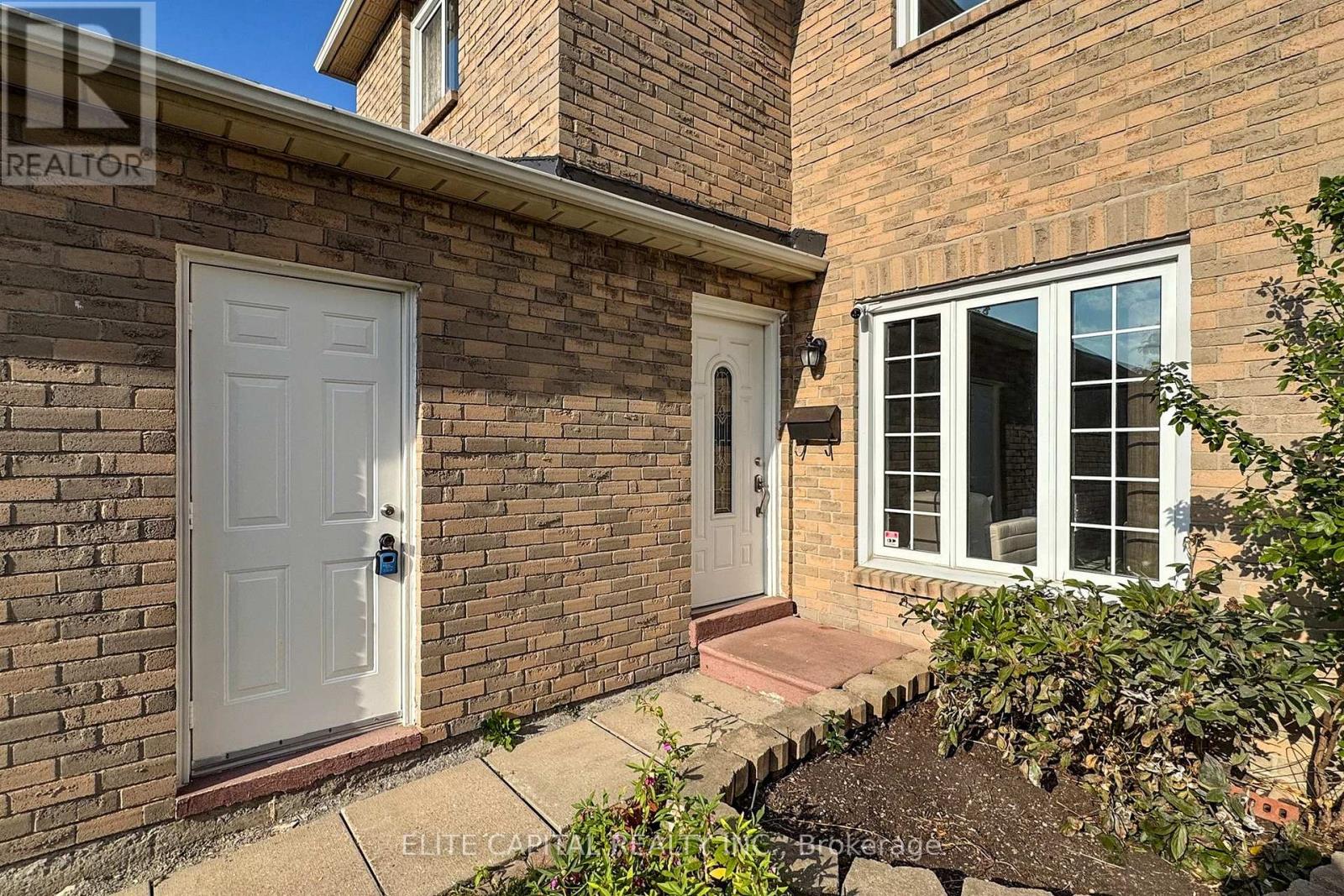 179 Bethany Leigh Drive, Toronto, Ontario  M1V 2T6 - Photo 3 - E12604856