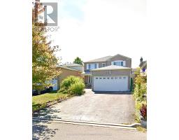 3 MIDDLEPORT CRESCENT, Toronto, Ontario