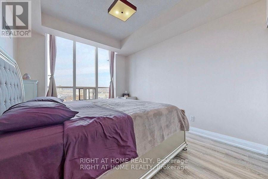 817 - 350 Red Maple Road, Richmond Hill, Ontario  L4C 0T5 - Photo 12 - N12604552