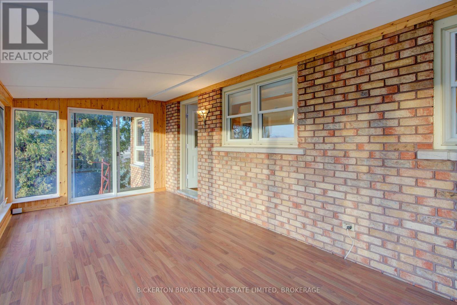 108 Russell Road N, Front Of Leeds & Seeleys Bay, Ontario  K0E 1L0 - Photo 16 - X12604858