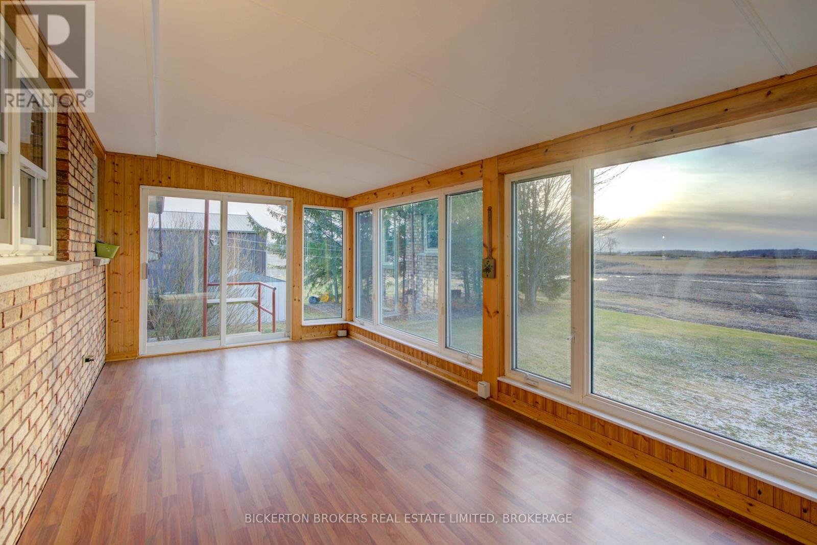 108 Russell Road N, Front Of Leeds & Seeleys Bay, Ontario  K0E 1L0 - Photo 15 - X12604858