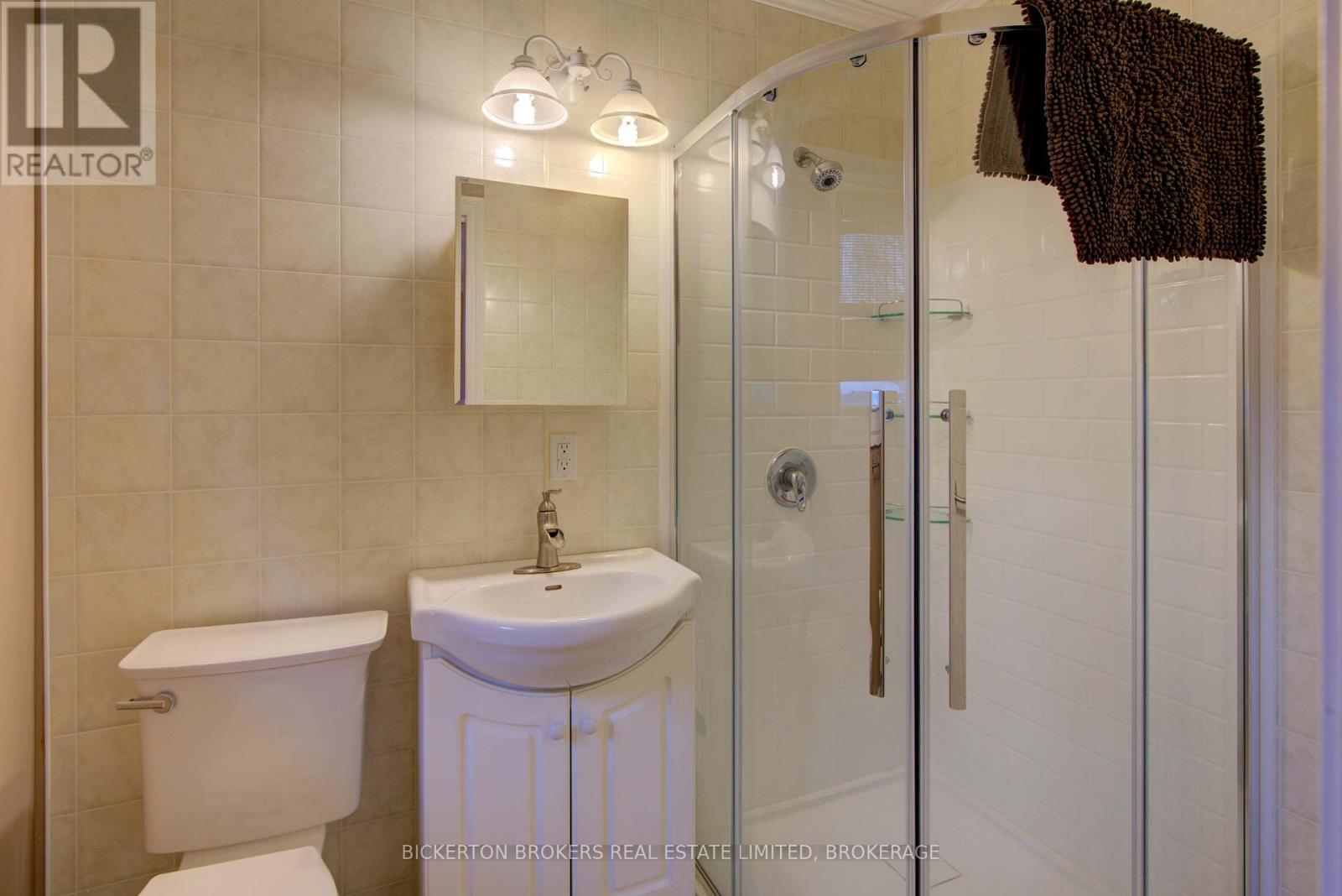 108 Russell Road N, Front Of Leeds & Seeleys Bay, Ontario  K0E 1L0 - Photo 24 - X12604858