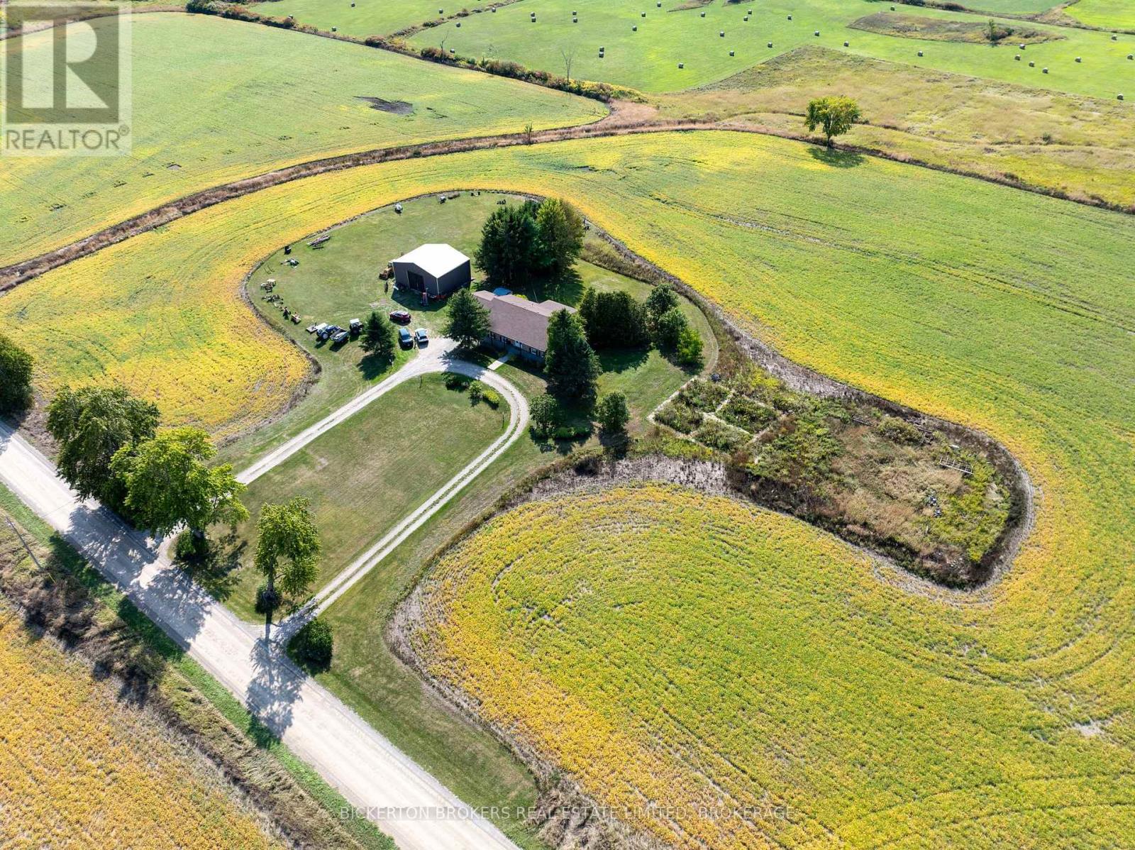 108 Russell Road N, Front Of Leeds & Seeleys Bay, Ontario  K0E 1L0 - Photo 2 - X12604858