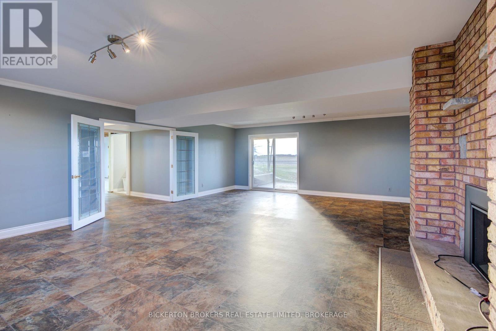 108 Russell Road N, Front Of Leeds & Seeleys Bay, Ontario  K0E 1L0 - Photo 27 - X12604858