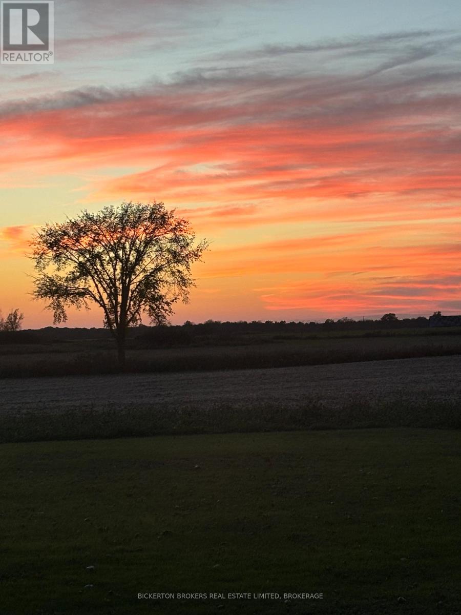108 Russell Road N, Front Of Leeds & Seeleys Bay, Ontario  K0E 1L0 - Photo 42 - X12604858