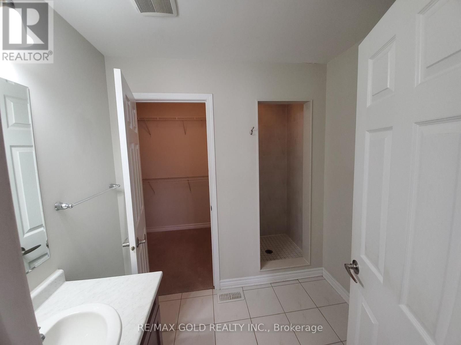 47 Lothbury Drive, Brampton, Ontario  L7A 4G6 - Photo 22 - W12599210