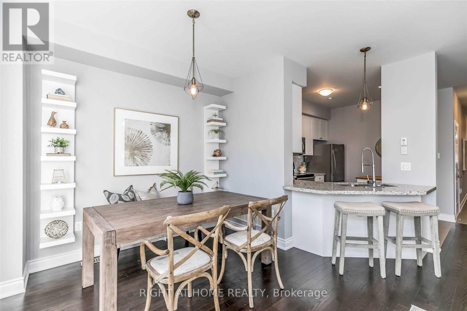 23 - 751 Wendy Culbert Crescent, Newmarket, Ontario  L3X 0E9 - Photo 4 - N12604736