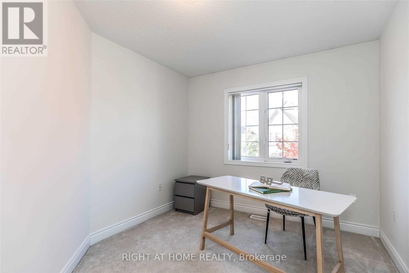 23 - 751 Wendy Culbert Crescent, Newmarket, Ontario  L3X 0E9 - Photo 8 - N12604736