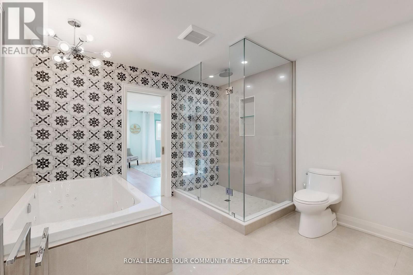 236 Thornway Avenue, Vaughan, Ontario  L4J 7X8 - Photo 18 - N12604754