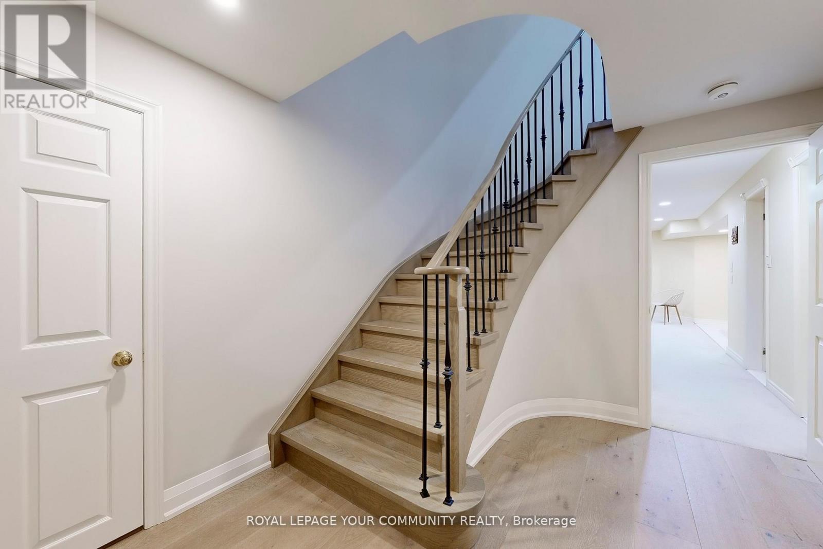 236 Thornway Avenue, Vaughan, Ontario  L4J 7X8 - Photo 29 - N12604754