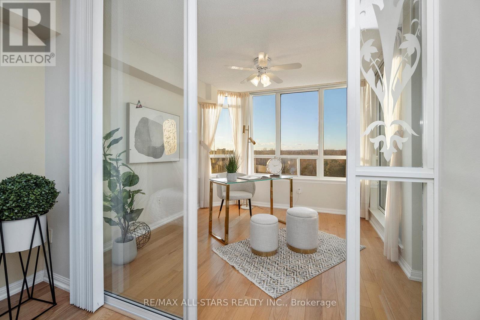 611 - 610 Bullock Drive, Markham, Ontario  L3R 0G1 - Photo 28 - N12604786