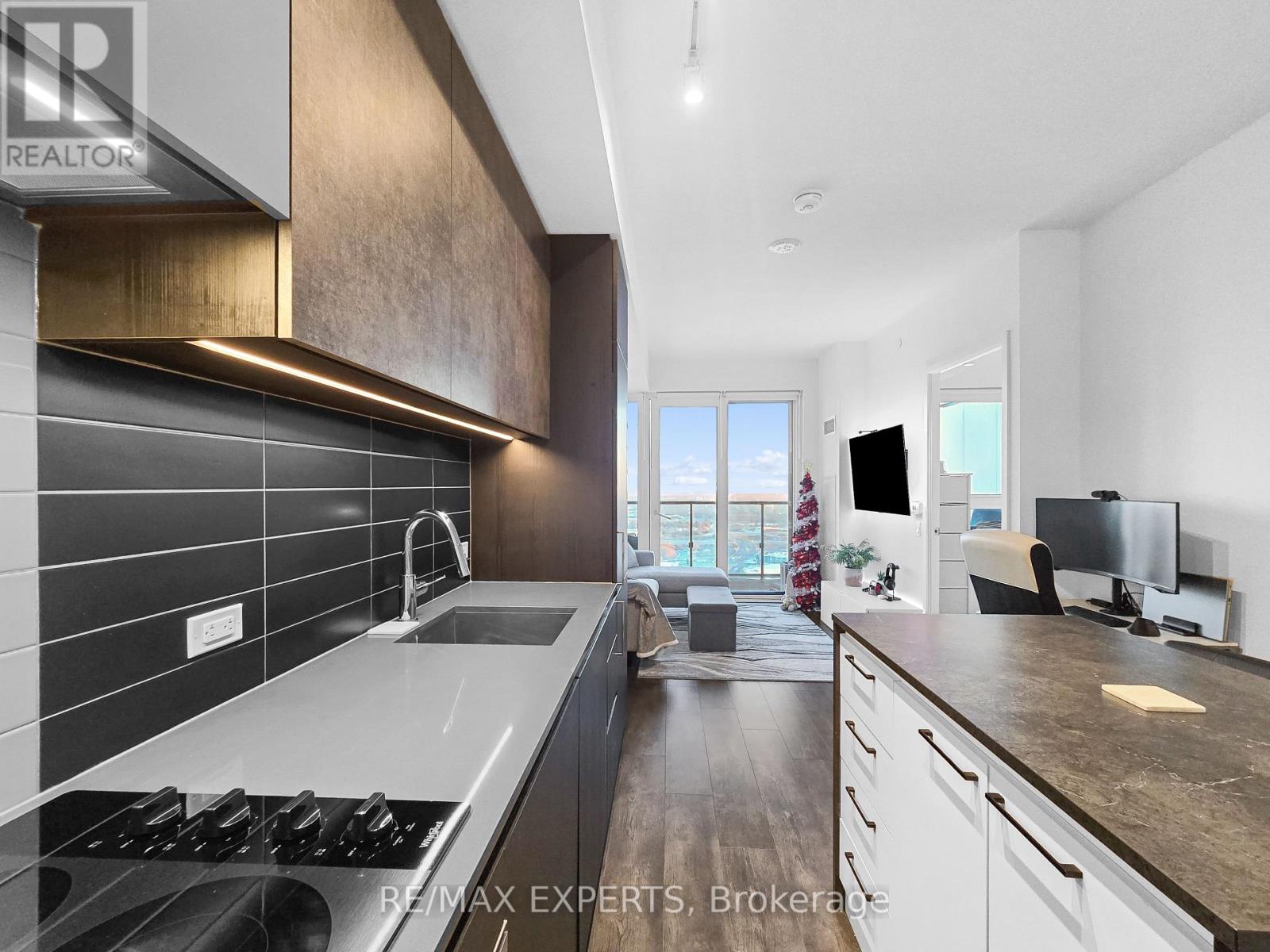 4701 - 7890 Jane Street, Vaughan, Ontario  L4K 0K9 - Photo 13 - N12604864