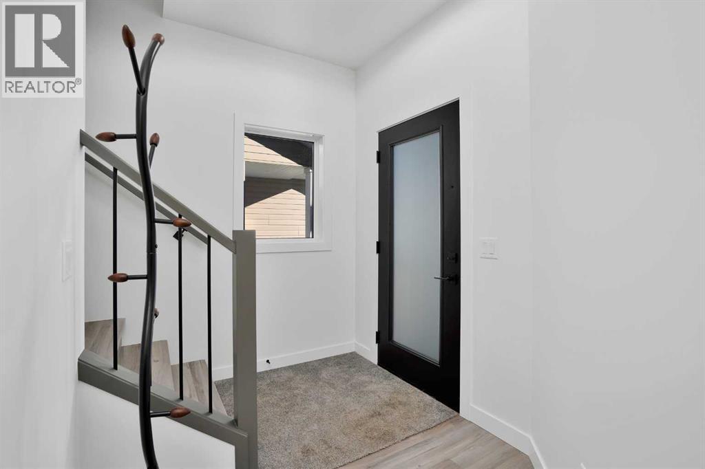 18 Palmer Circle, Blackfalds, Alberta T4M 0N7 - Photo 3 - A2274156