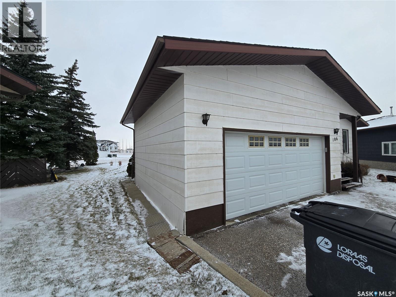 106 Alexander Bay, Kipling, Saskatchewan  S0G 2S0 - Photo 4 - SK025246