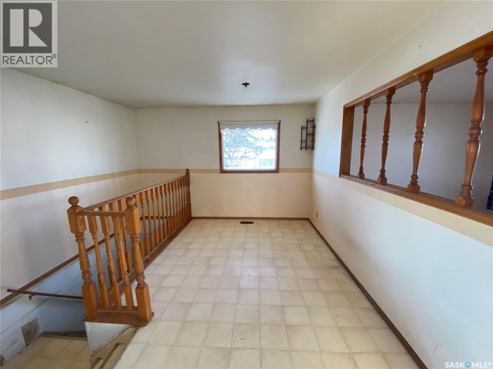 3123 6th Avenue N, Regina, Saskatchewan  S4R 0P3 - Photo 5 - SK025015