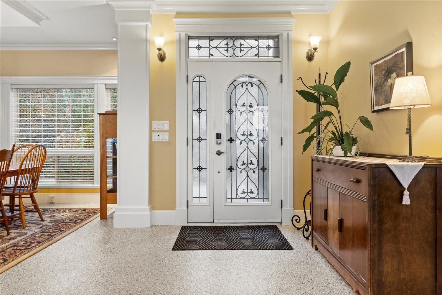 2608 Stonecroft Drive, Abbotsford, British Columbia V3G 1K8 - Photo 2 - R3072304