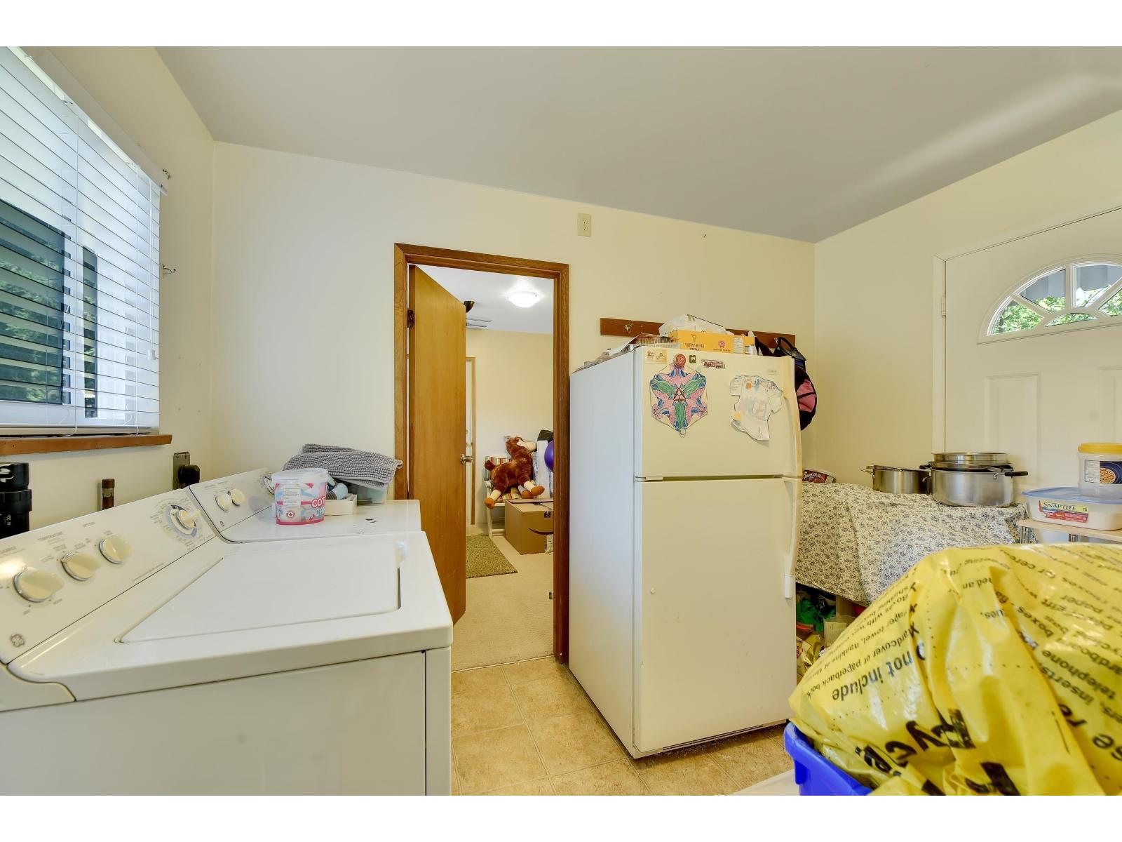 15835 Russell Avenue, White Rock, British Columbia  V4B 2S5 - Photo 7 - R3072394