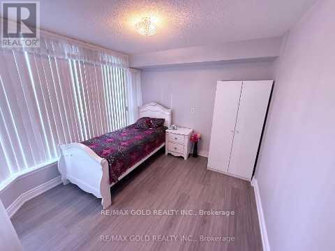 805 - 55 Elm Drive, Mississauga, Ontario  L5B 3Z3 - Photo 18 - W12604684