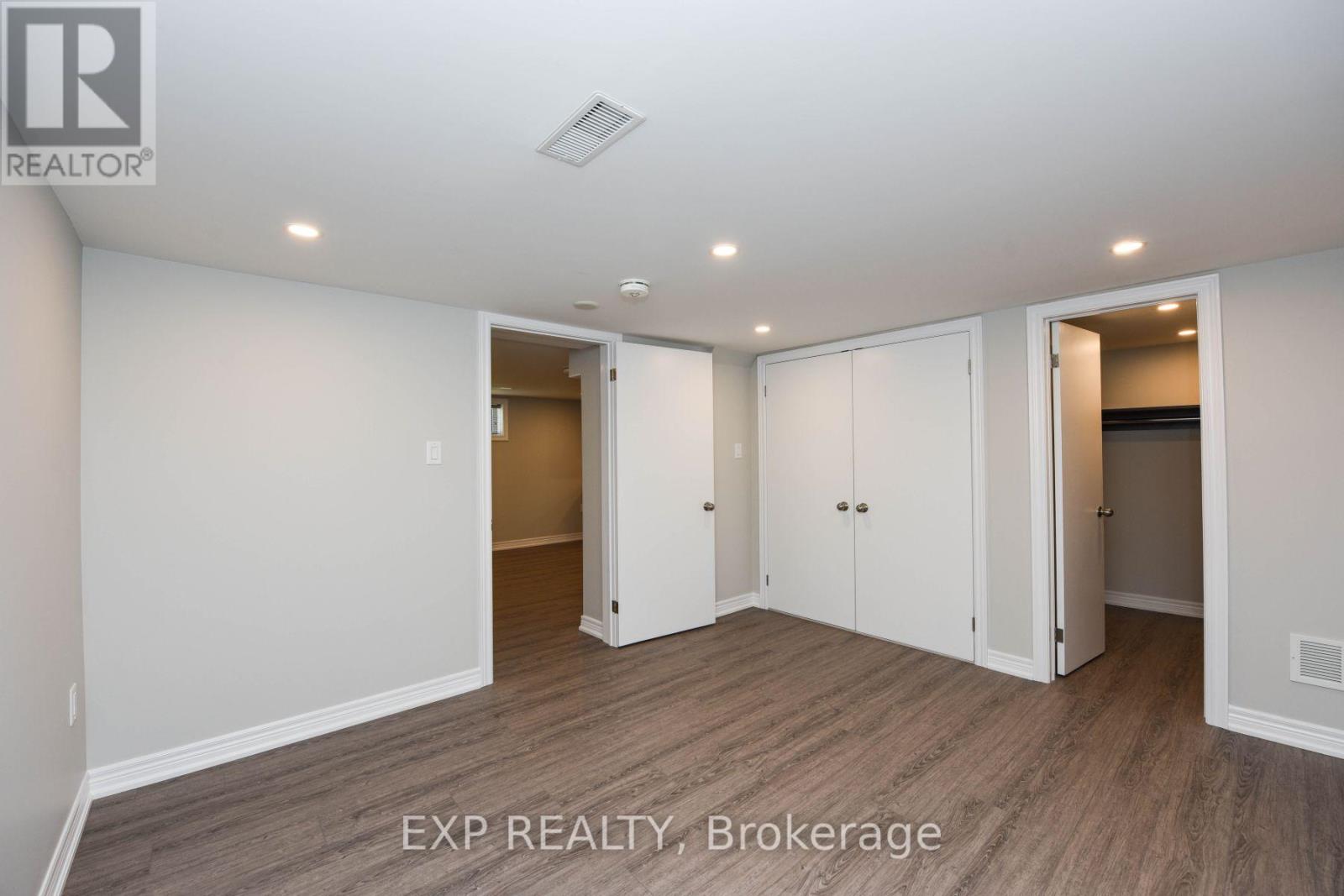 Bsmt Apt - 91 Whitfield Avenue, Toronto, Ontario  M9L 1G8 - Photo 14 - W12604688