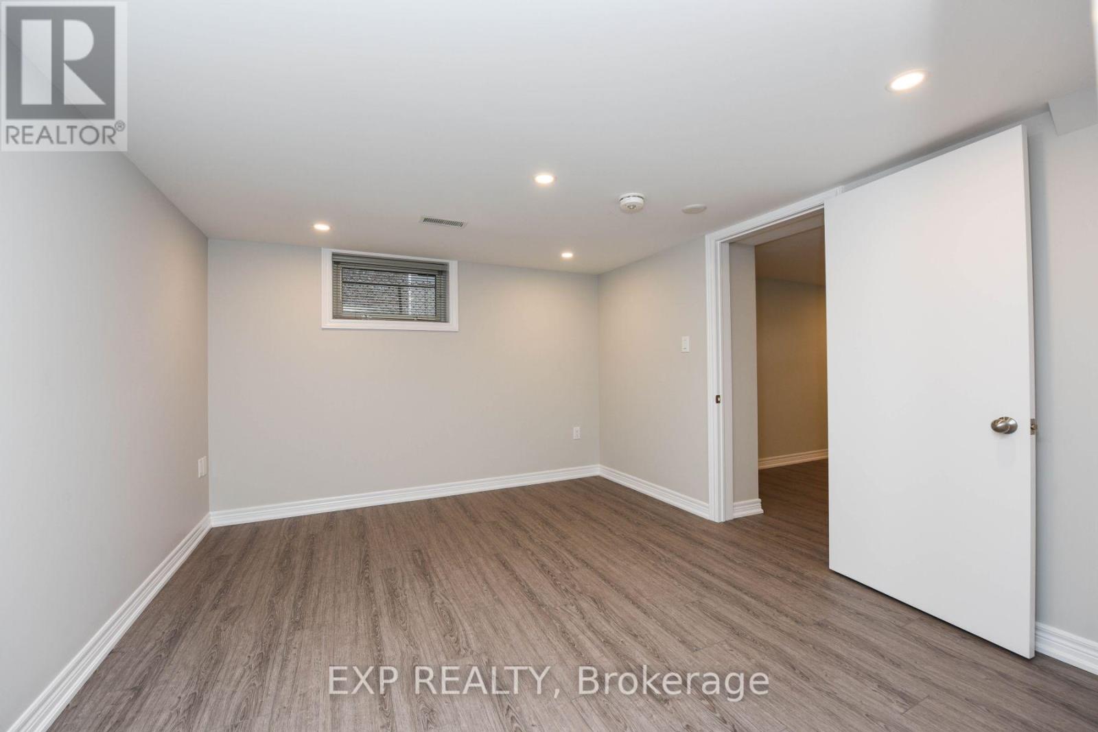 Bsmt Apt - 91 Whitfield Avenue, Toronto, Ontario  M9L 1G8 - Photo 15 - W12604688