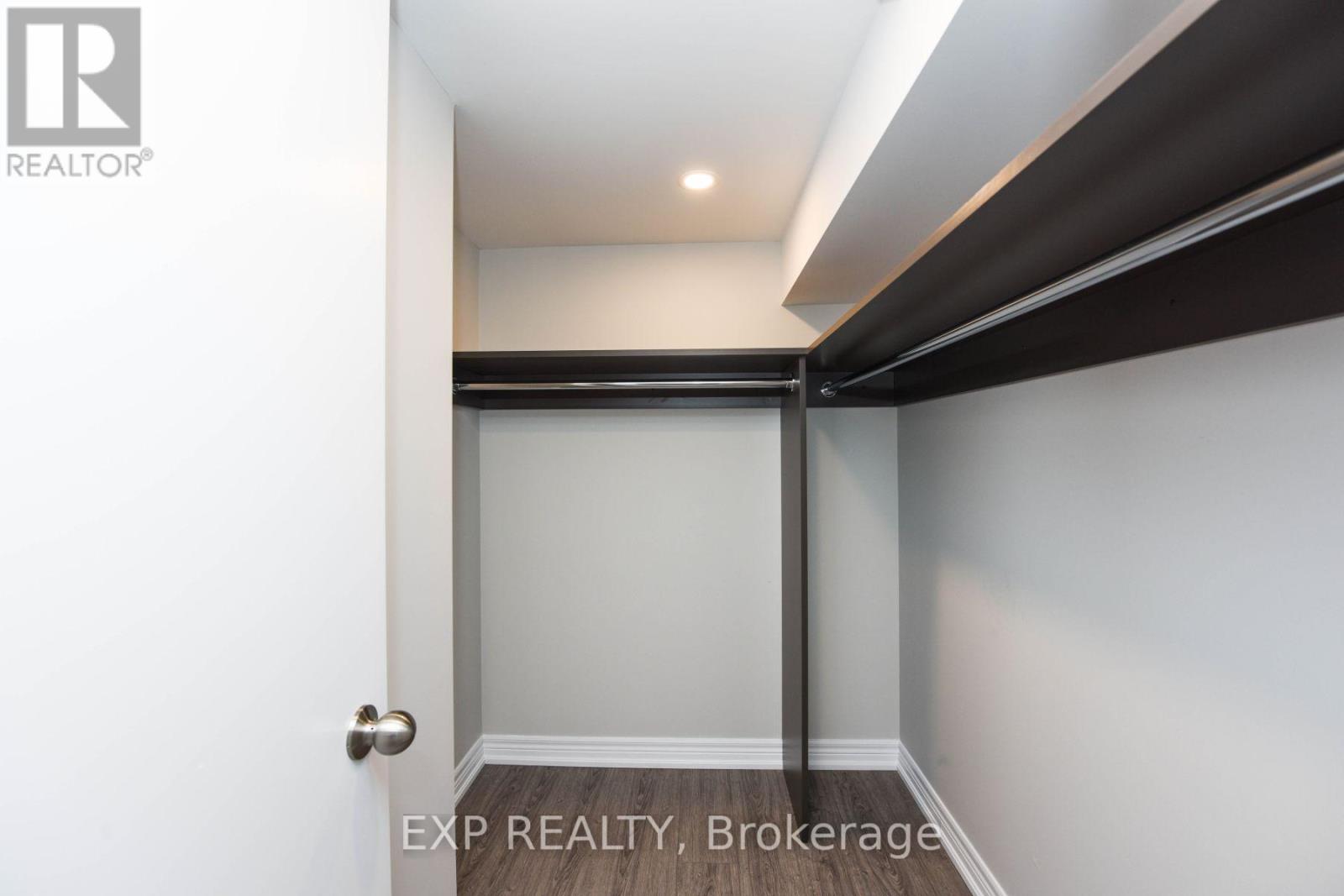 Bsmt Apt - 91 Whitfield Avenue, Toronto, Ontario  M9L 1G8 - Photo 16 - W12604688