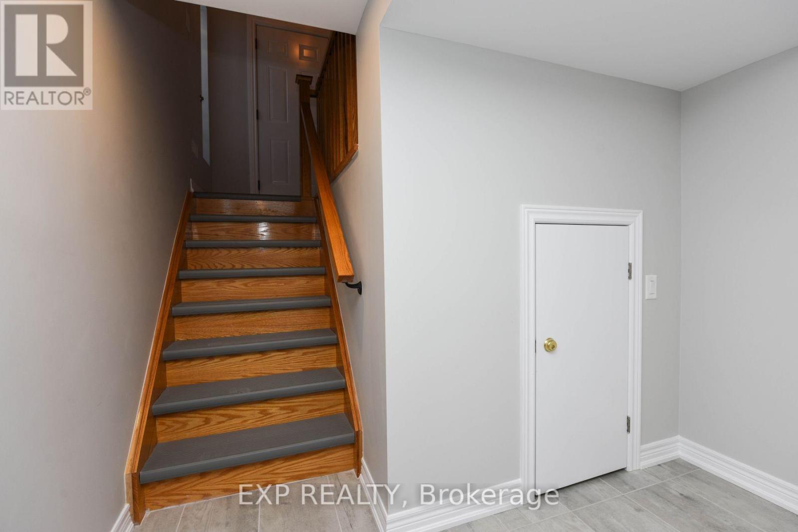 Bsmt Apt - 91 Whitfield Avenue, Toronto, Ontario  M9L 1G8 - Photo 22 - W12604688