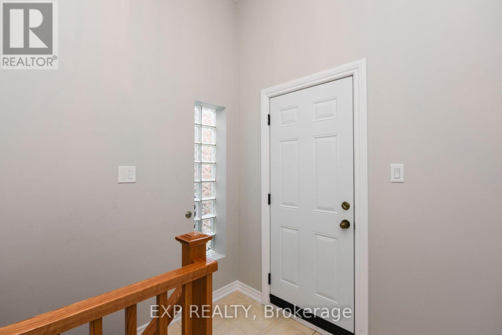 Bsmt Apt - 91 Whitfield Avenue, Toronto, Ontario  M9L 1G8 - Photo 23 - W12604688