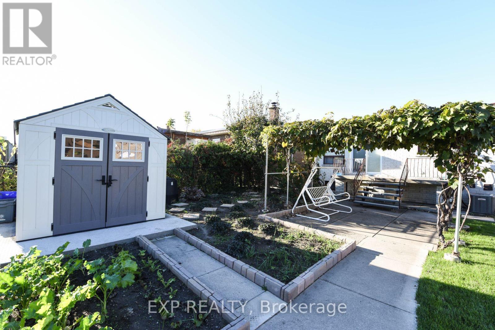 Bsmt Apt - 91 Whitfield Avenue, Toronto, Ontario  M9L 1G8 - Photo 29 - W12604688