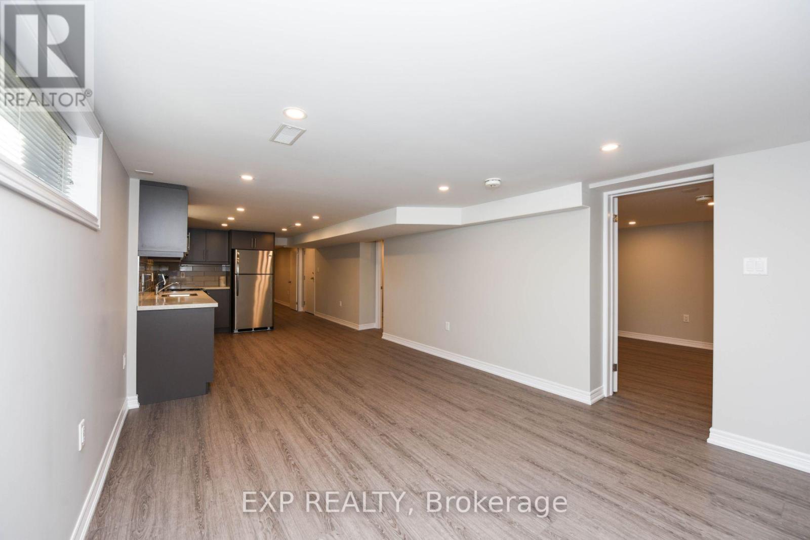 Bsmt Apt - 91 Whitfield Avenue, Toronto, Ontario  M9L 1G8 - Photo 6 - W12604688