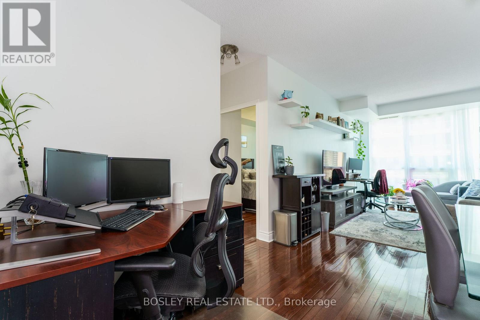 1401 - 1910 Lake Shore Boulevard W, Toronto, Ontario  M6S 1A2 - Photo 14 - W12604702