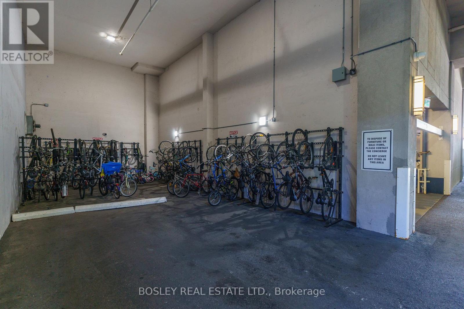 1401 - 1910 Lake Shore Boulevard W, Toronto, Ontario  M6S 1A2 - Photo 35 - W12604702