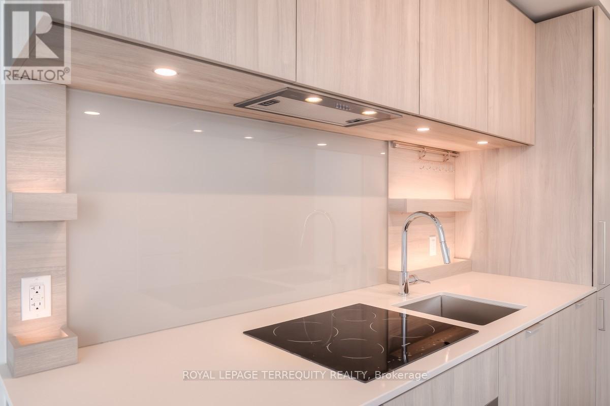 1211 - 28 Ann Street, Mississauga, Ontario L5G 0E1 - Photo 14 - W12604732