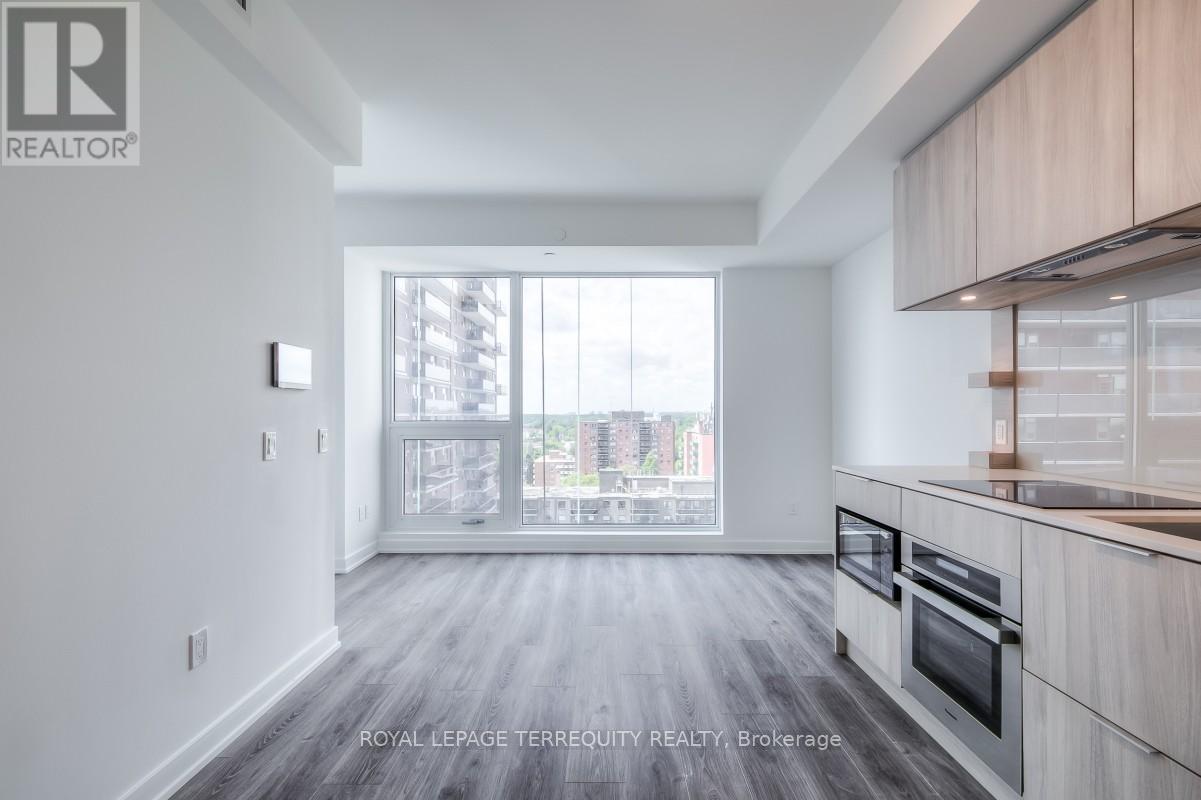 1211 - 28 Ann Street, Mississauga, Ontario L5G 0E1 - Photo 3 - W12604732