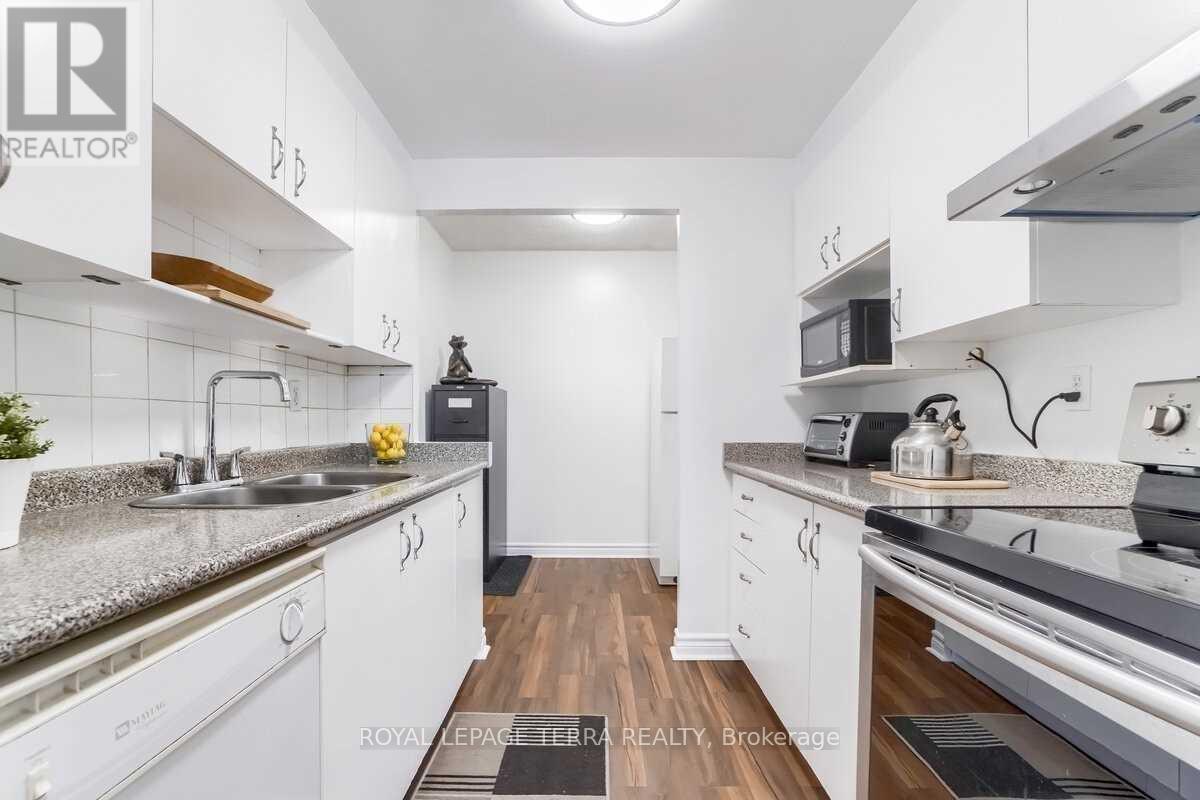 1207 - 4 Lisa Street, Brampton, Ontario L6T 4B6 - Photo 5 - W12604746