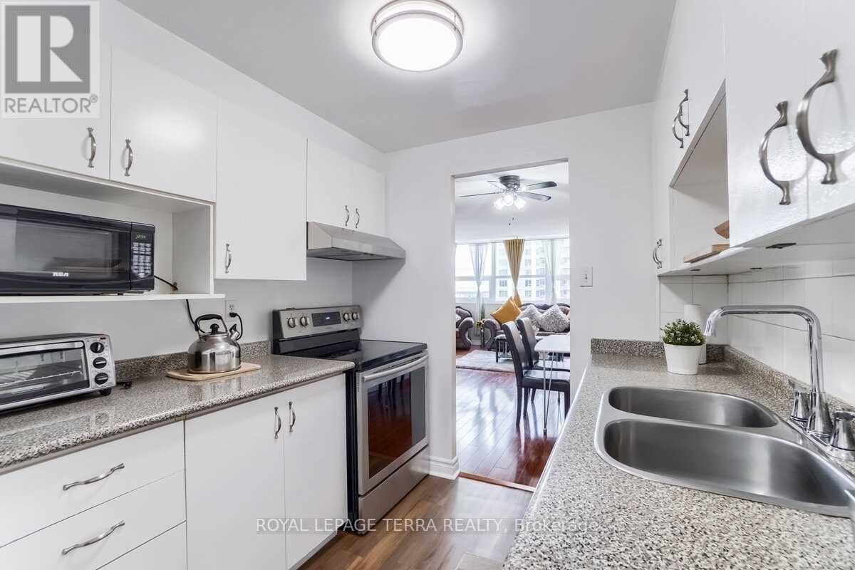 1207 - 4 Lisa Street, Brampton, Ontario L6T 4B6 - Photo 6 - W12604746