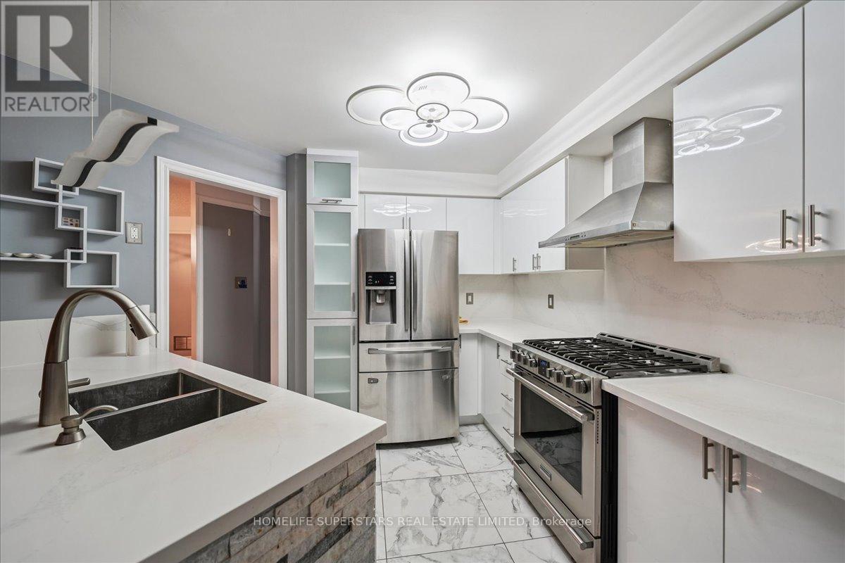 4806 Rosebush Road, Mississauga, Ontario  L5M 5N1 - Photo 12 - W12604750