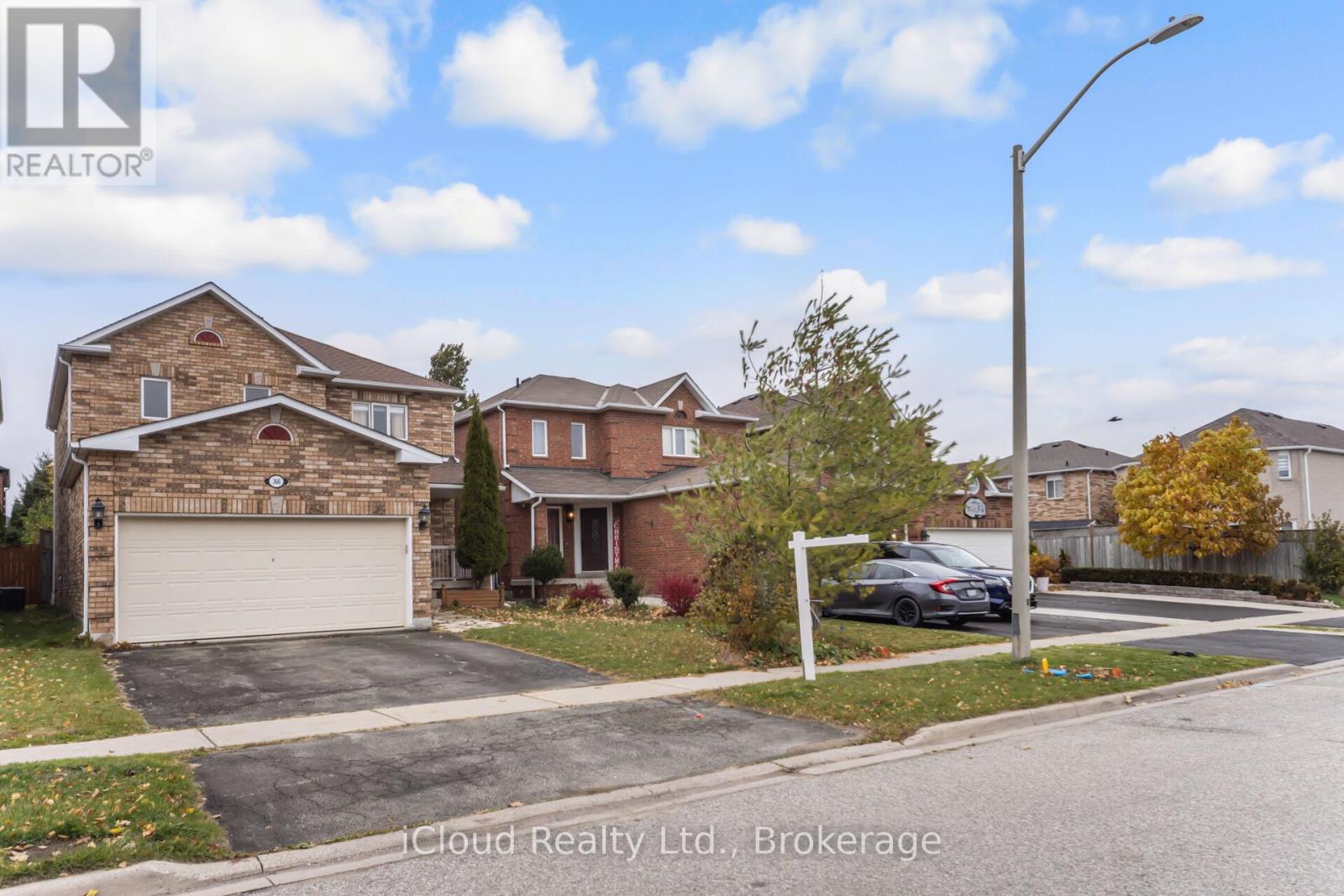 366 Marshall Crescent, Orangeville, Ontario  L9W 4Y4 - Photo 3 - W12604758