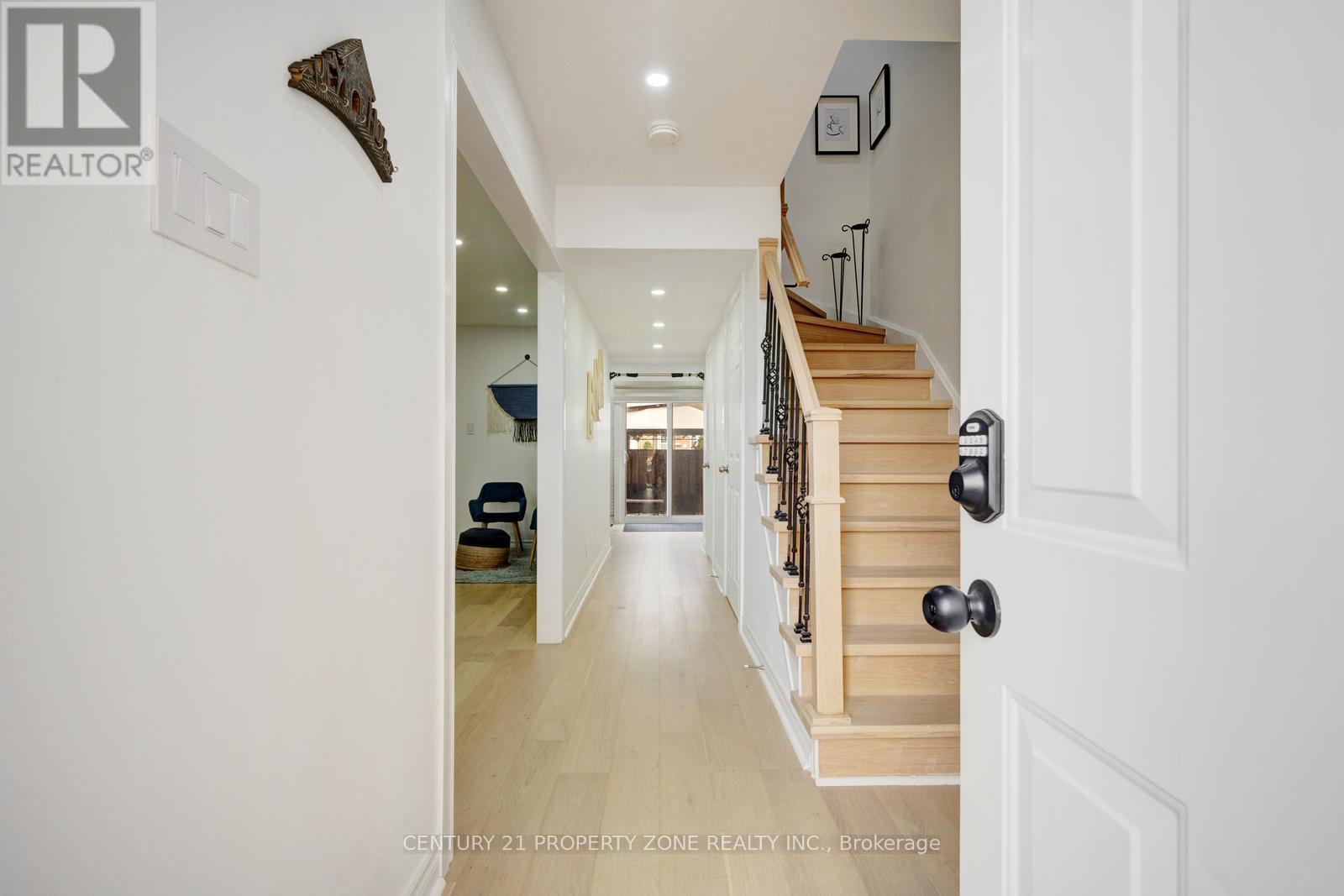 36 - 1020 Central Park Drive, Brampton, Ontario  L6S 3J5 - Photo 3 - W12604784