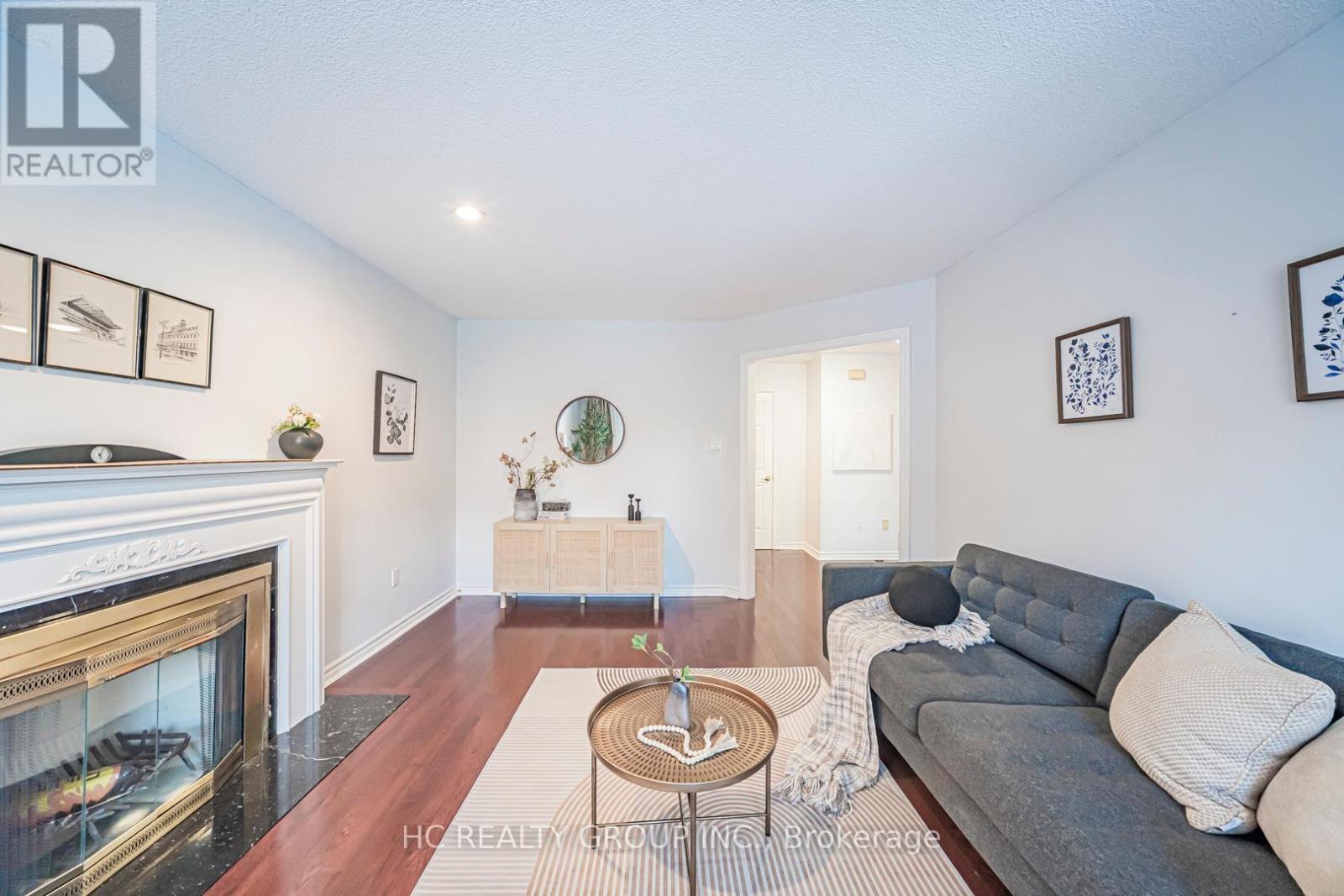 2066 Pineview Drive, Oakville, Ontario L6H 5M4 - Photo 20 - W12604790