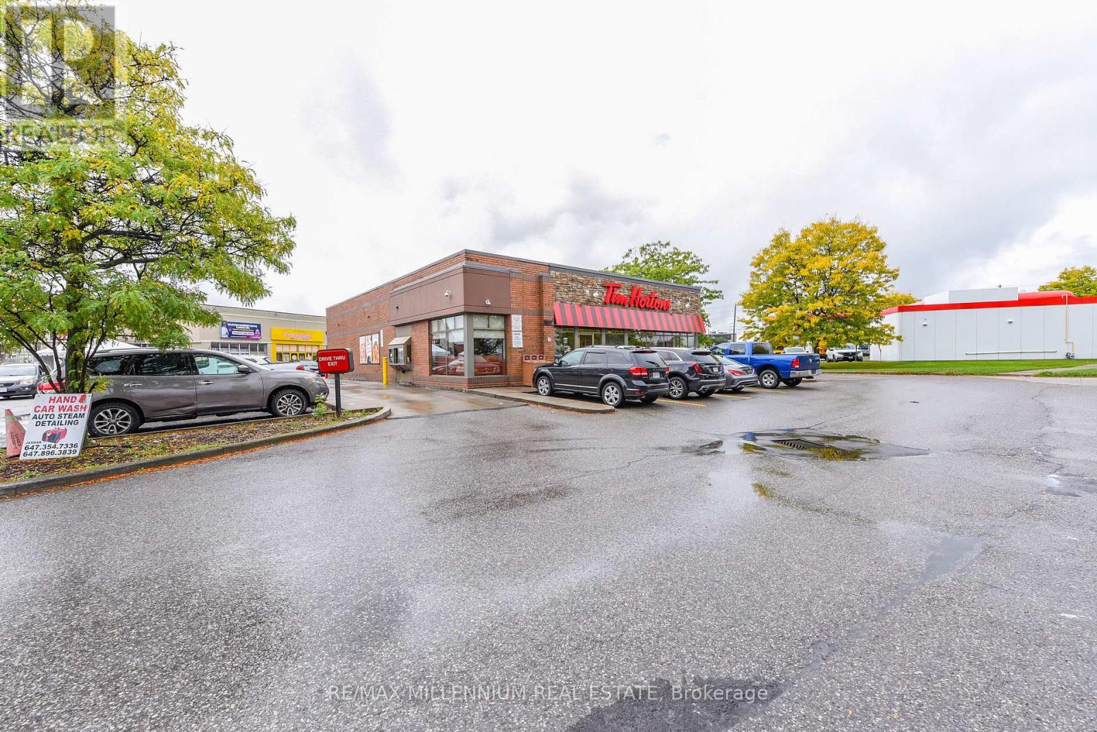 7 - 1780 Albion Road, Toronto, Ontario  M9V 1C1 - Photo 27 - W12604806