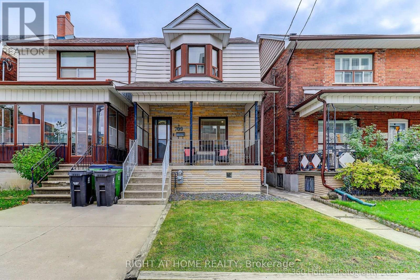 709 DUPONT STREET, Toronto, Ontario