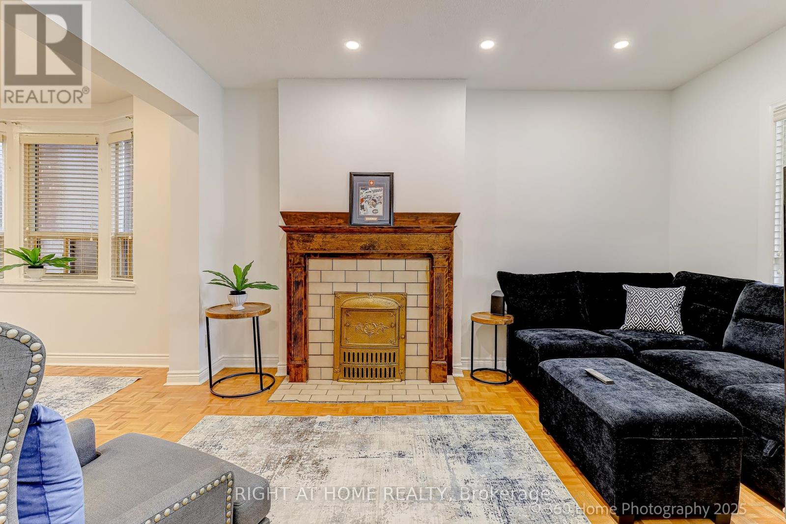 709 Dupont Street, Toronto, Ontario  M6G 1Z5 - Photo 5 - W12604820