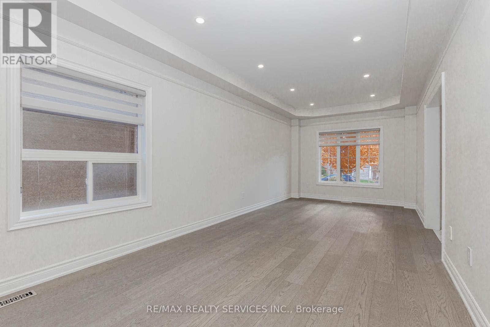 Upper - 50 Amboise Crescent, Brampton, Ontario L7A 3H2 - Photo 6 - W12604822