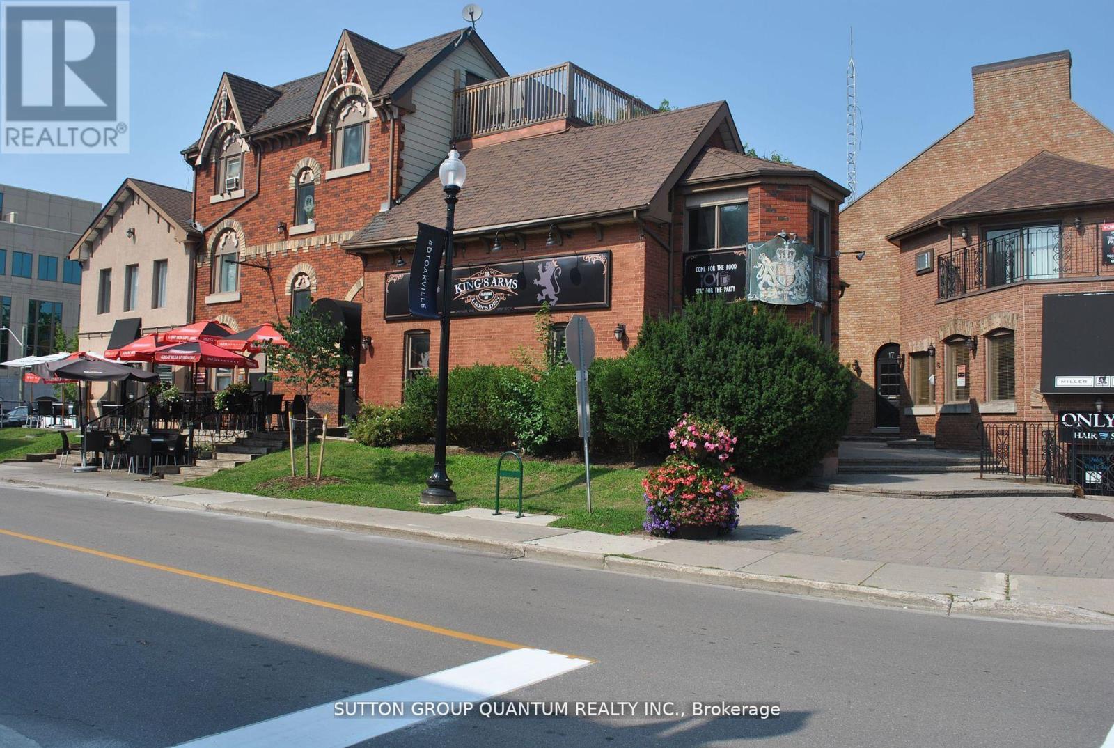 2 - 323 CHURCH STREET, Oakville, Ontario