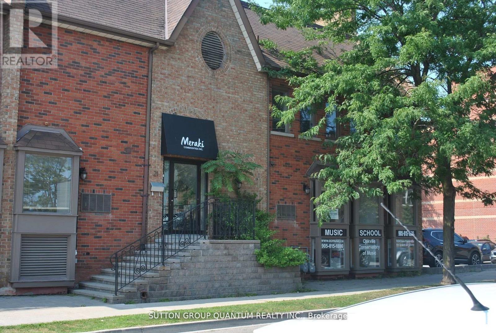 2 - 323 Church Street, Oakville, Ontario  L6J 1P2 - Photo 2 - W12604832