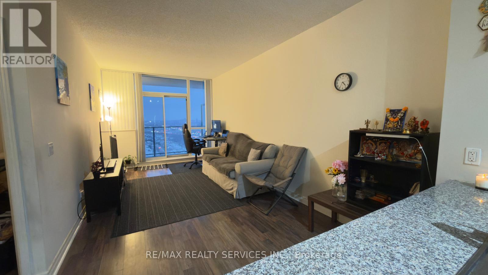 2108 - 339 Rathburn Road W, Mississauga, Ontario  L5B 0K6 - Photo 13 - W12604854
