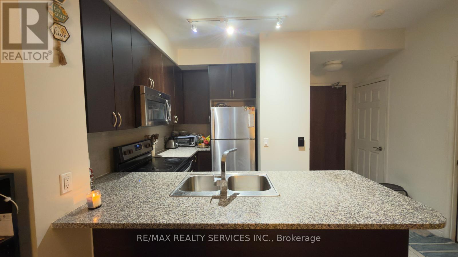 2108 - 339 Rathburn Road W, Mississauga, Ontario  L5B 0K6 - Photo 19 - W12604854