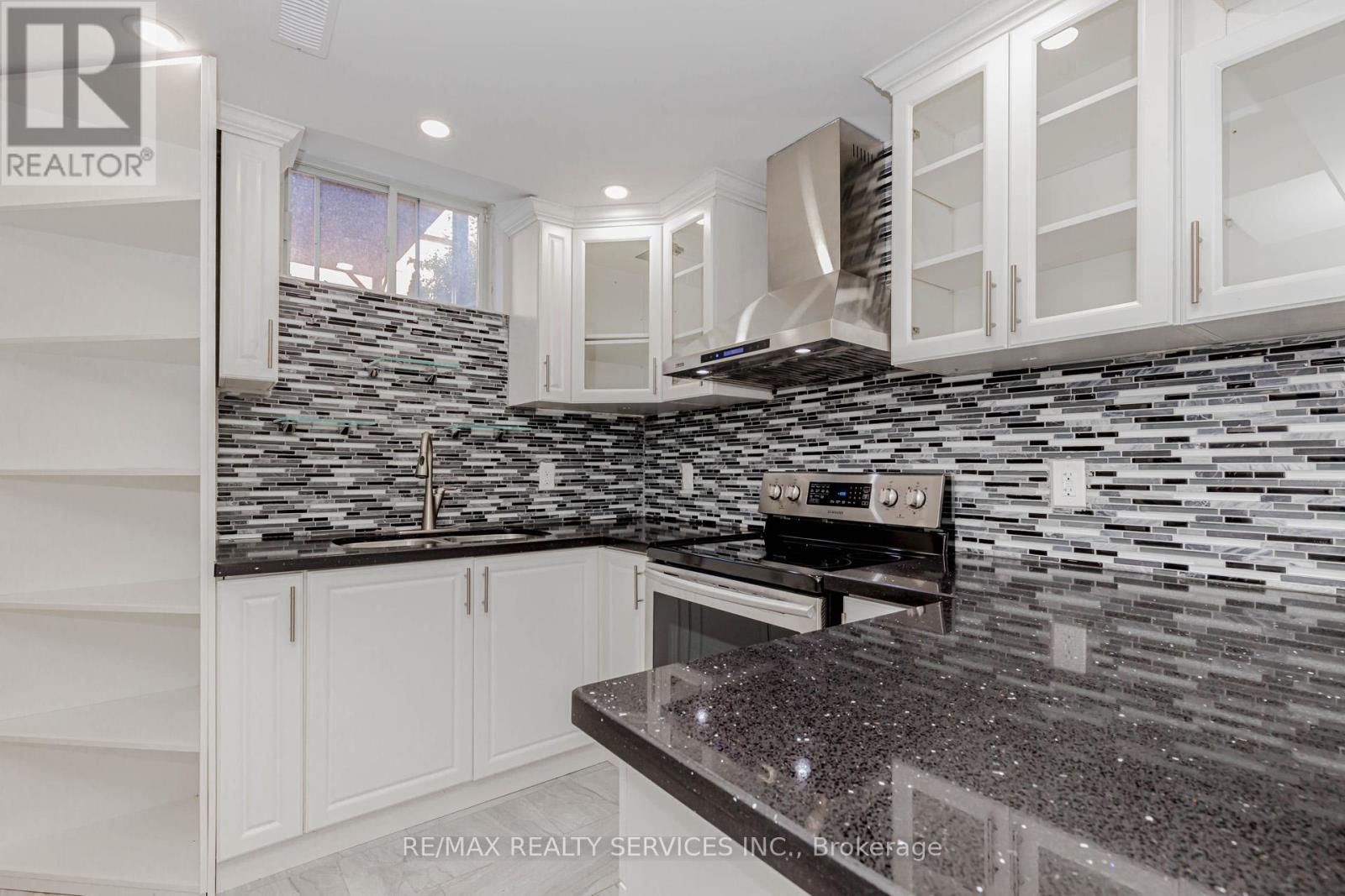 Basement - 50 Amboise Crescent, Brampton, Ontario L7A 3H2 - Photo 10 - W12604874